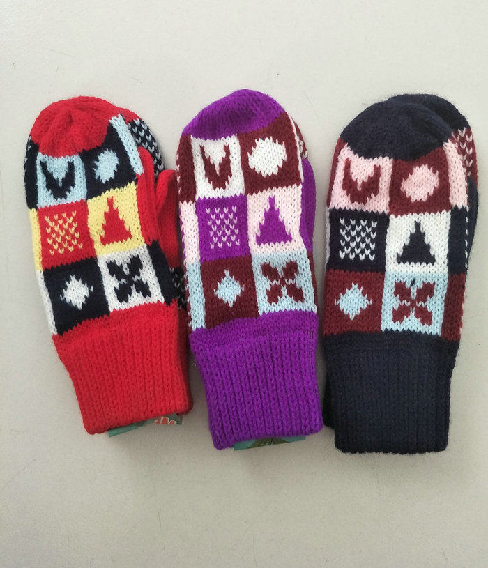 Huijiu Old stock toddler cotton gloves and thread gloves collection