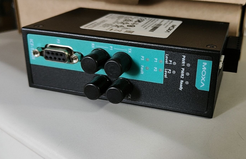 MOXA ICF-1280I-M-ST