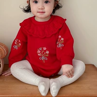 Красное трикотажное боди, колготки