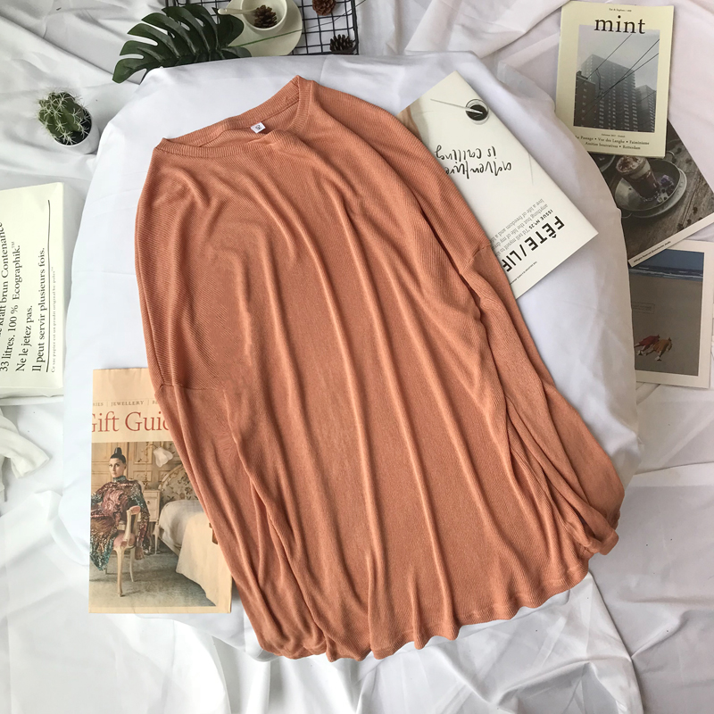 Áo len lửng nữ rộng rãi áo len retro đã mỏng quá khổ mỏng áo thun dài tay cỡ lớn áo kiểu nữ đẹp tuổi 40