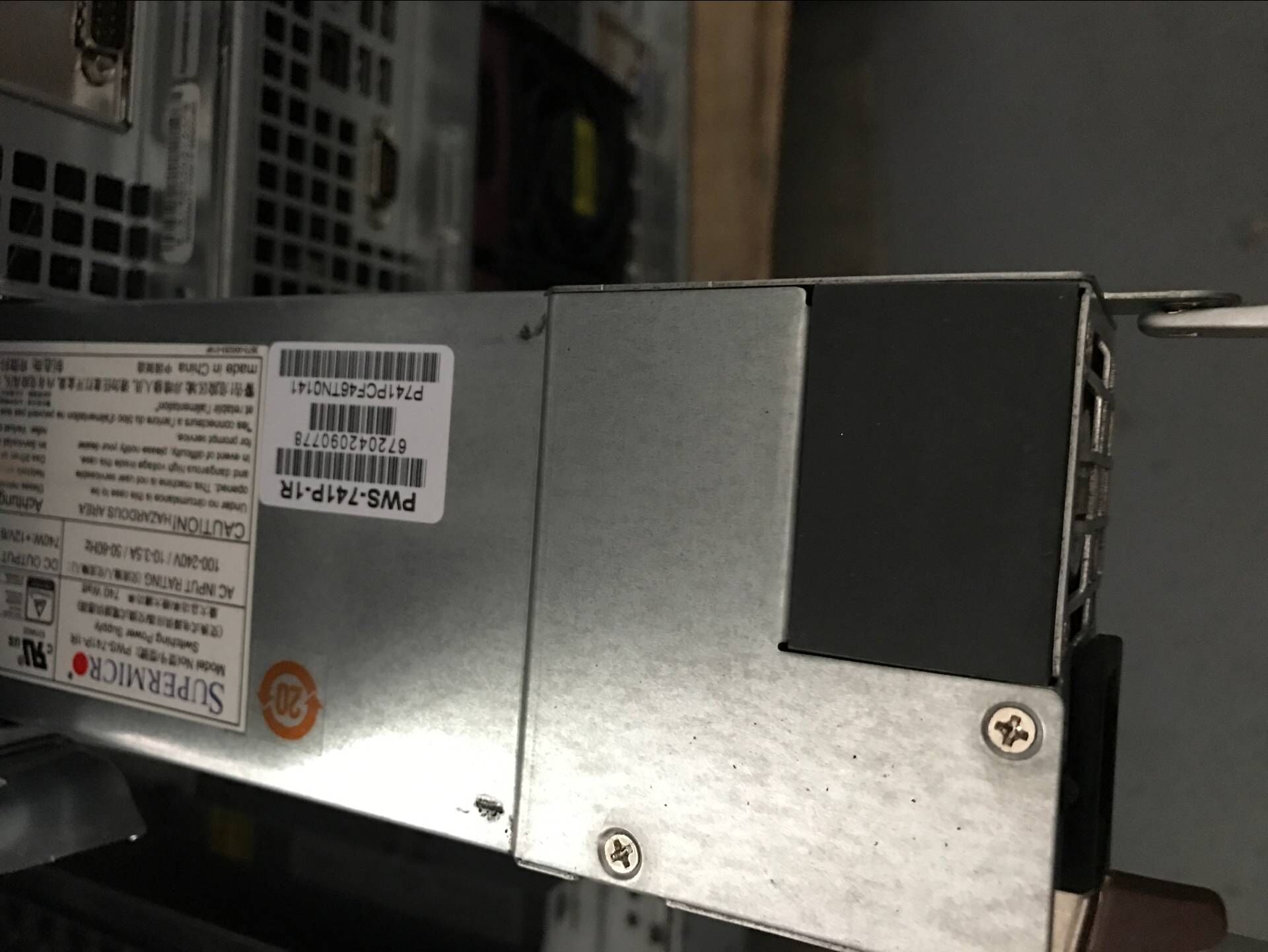 Original installed ultra-micro PWS-741P-1R 740W server redundant power supply module