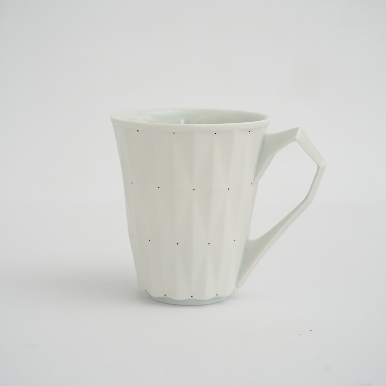 coznap is brand new) Czech Cubist Jr í Hlusicka frosted with a paper cup spot