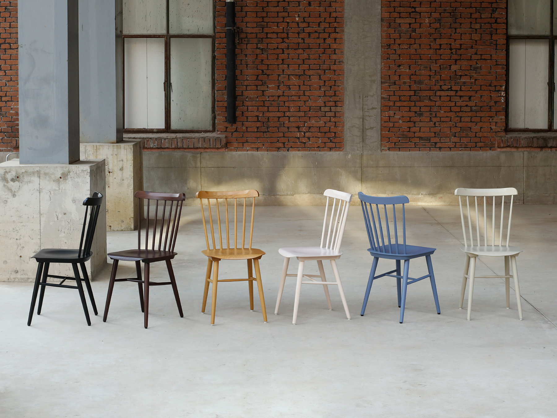 coznap is brand new) Czech TONN agent ironica Windsor chair of the Czech Republic