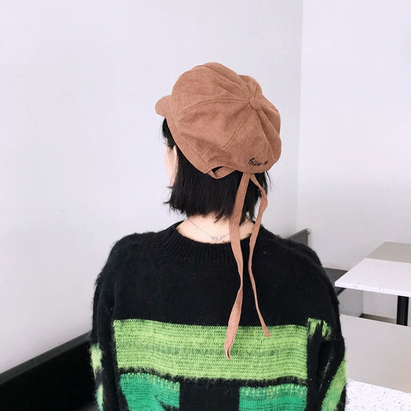 hood shaped cap