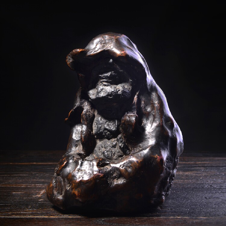 (Ancient beauty ornaments)Edo period tree root ornaments cleverly shaped bouldering Dharma statue thick pulp