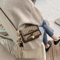 Hong Kong leather bag womens summer 2022 new style this years popular high-end texture niche one-shoulder messenger bag
