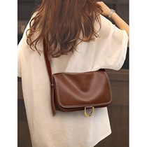 Shoulder bag womens 2022 new autumn and winter high-quality texture niche large-capacity messenger bag retro tote womens bag