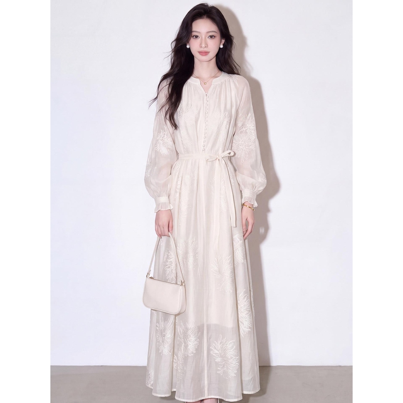 2026 New Style Lace-Up Waist Lantern Sleeve Heavy Floral Long Skirt Long-Sleeve French Embroidery Dress for Women Autumn