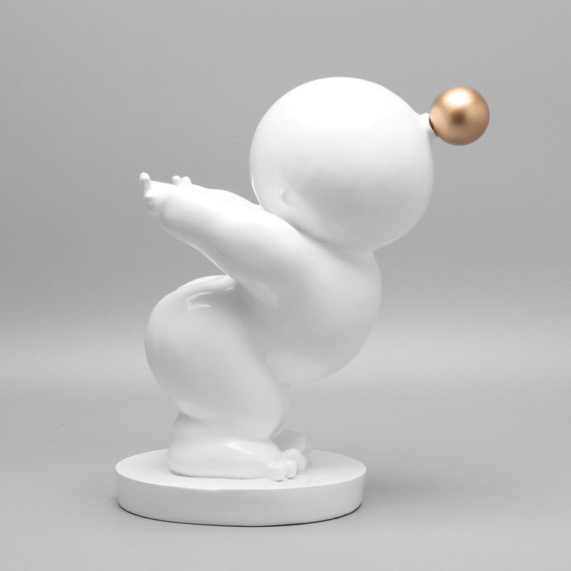 Modern simple creative characters Abstract sculpture decoration Light luxury model room Living room entrance decoration Nordic decorations