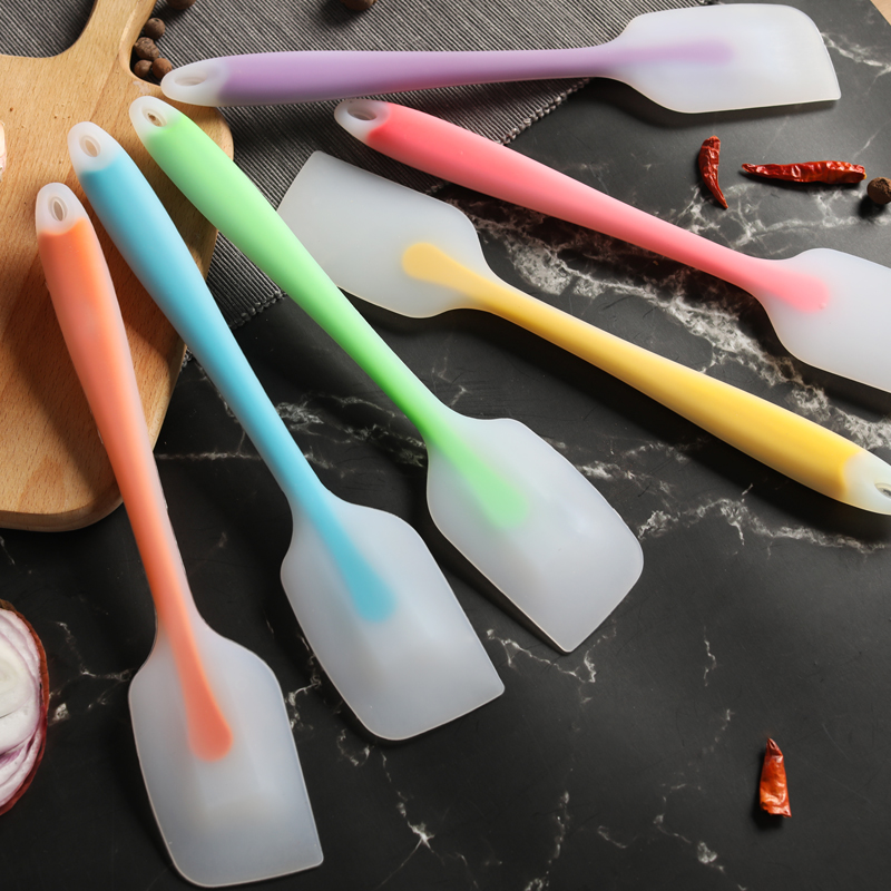 Silicone scraper one-piece high temperature resistant cake Home cream Butter Smear Bull Rolling Sugar Snowflake with Burnt Stirring Tool