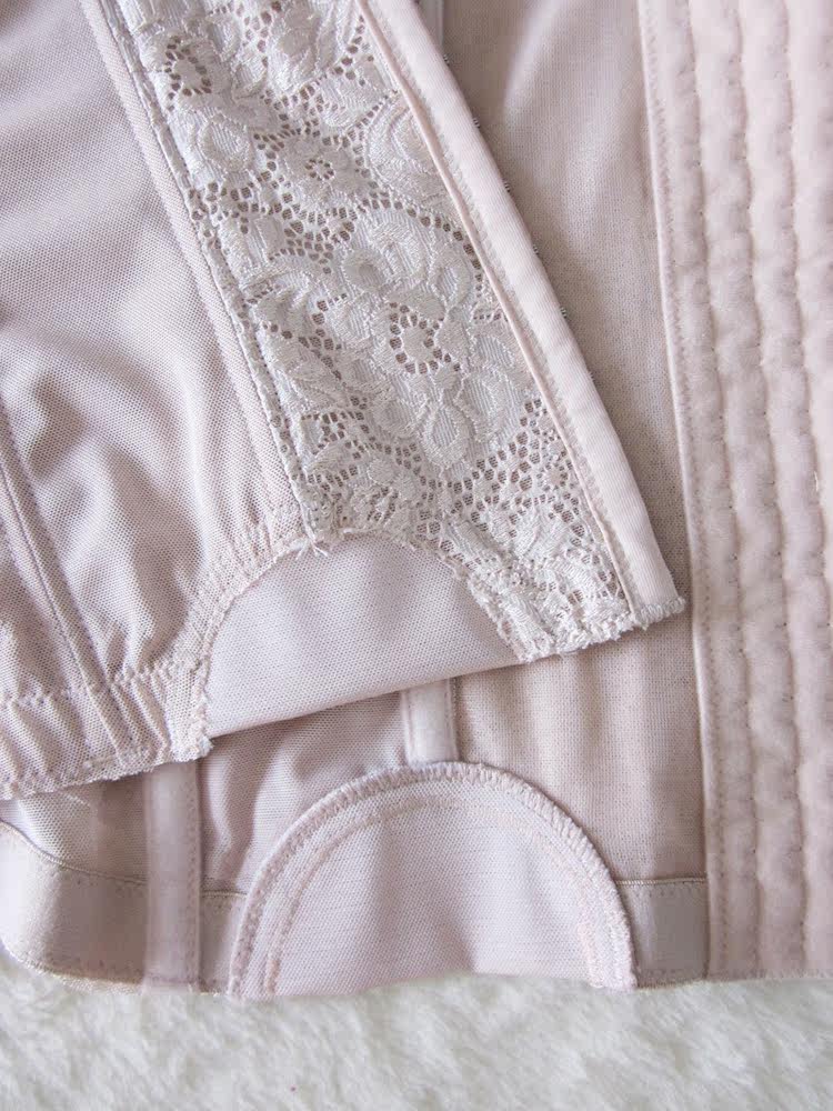 Corset simple en nylon - Ref 682042 Image 24