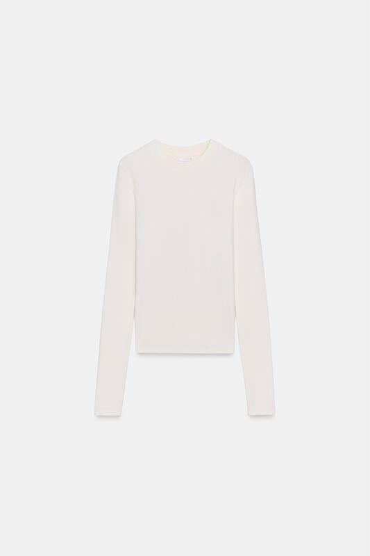 Women's Embroidered Long-Sleeved T-Shirt 3431/154/712 Women's Embroidered Long-Sleeved T-Shirt 3431/154/712