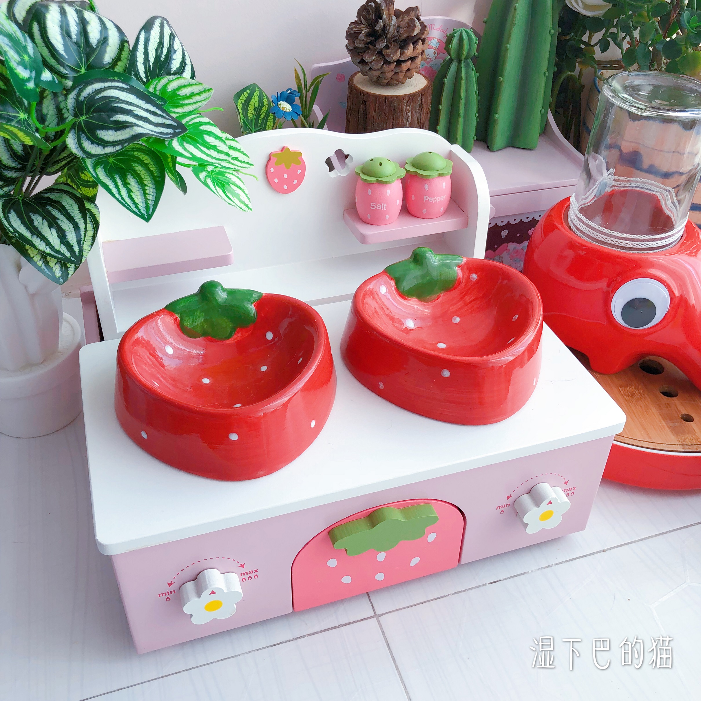 Cute Strawberry Cat Bowl Rack Pet High Foot Table Pooch Ceramic Bowl Solid Wood Bowl Rack Pet Table Goods Gaffi