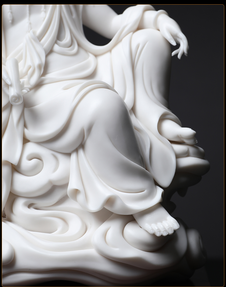 Yutang dai dehua white porcelain Su Youde porcelain carving of Buddha art furnishing articles 9 inches sitting cloud comfortable watching video