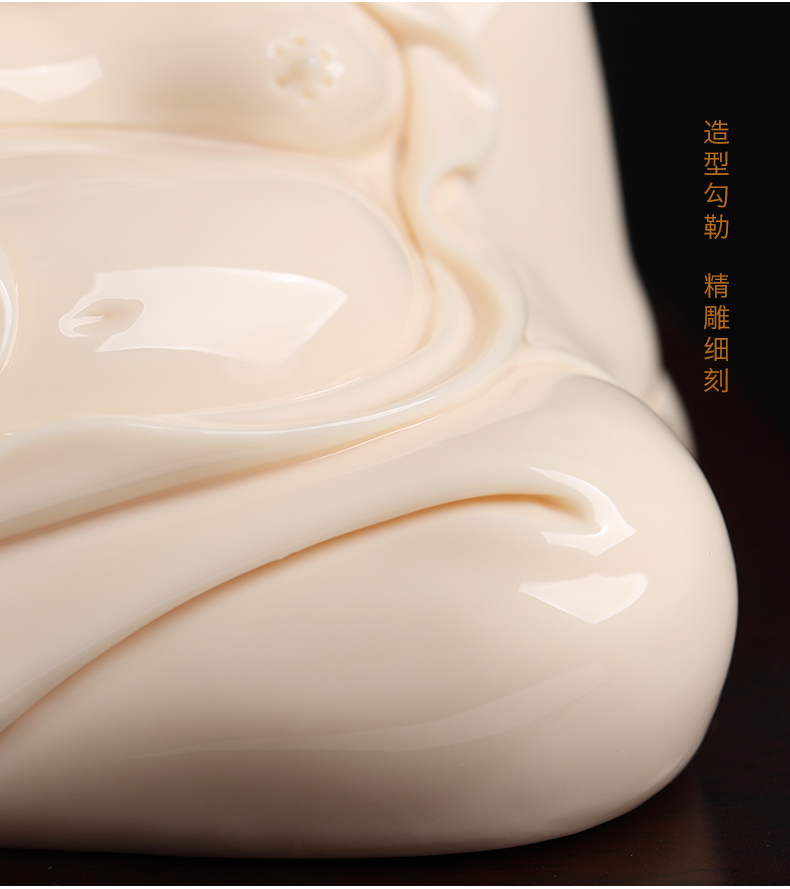 Laughing Buddha yutang dai ceramic Buddha with a bigger car decoration penjing jade huang dehua porcelain maitreya Buddha safe and comfortable