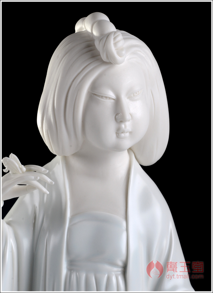 Modern production is pulled from the shelves 】 【 porcelain carving art collection yun tang, recent