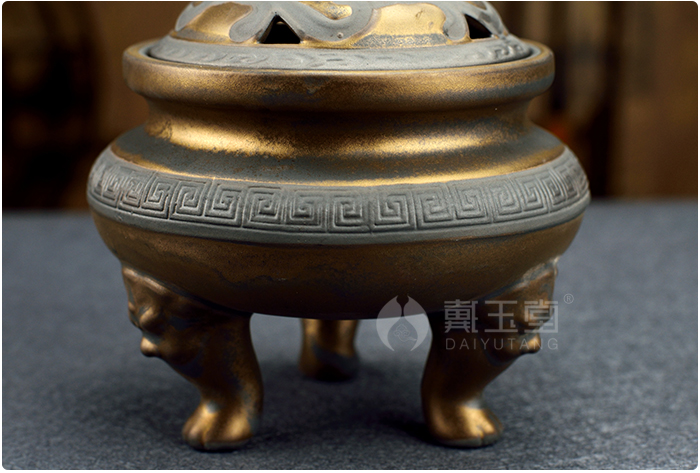 Yutang dai rust ceramic glaze imitation bronze incense buner tripods aroma stove/ancient smoked incense buner, three optional D83-63