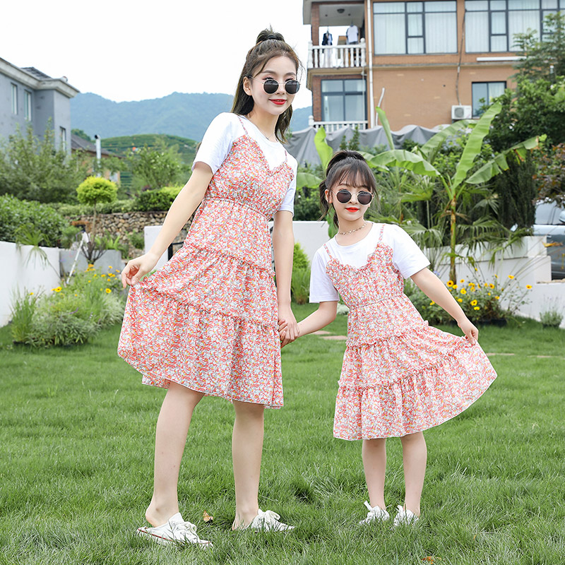 Mother and daughter summer dress fake two-piece short-sleeved floral skirt Western cake skirt reduces age, waist and thin parent-child dress
