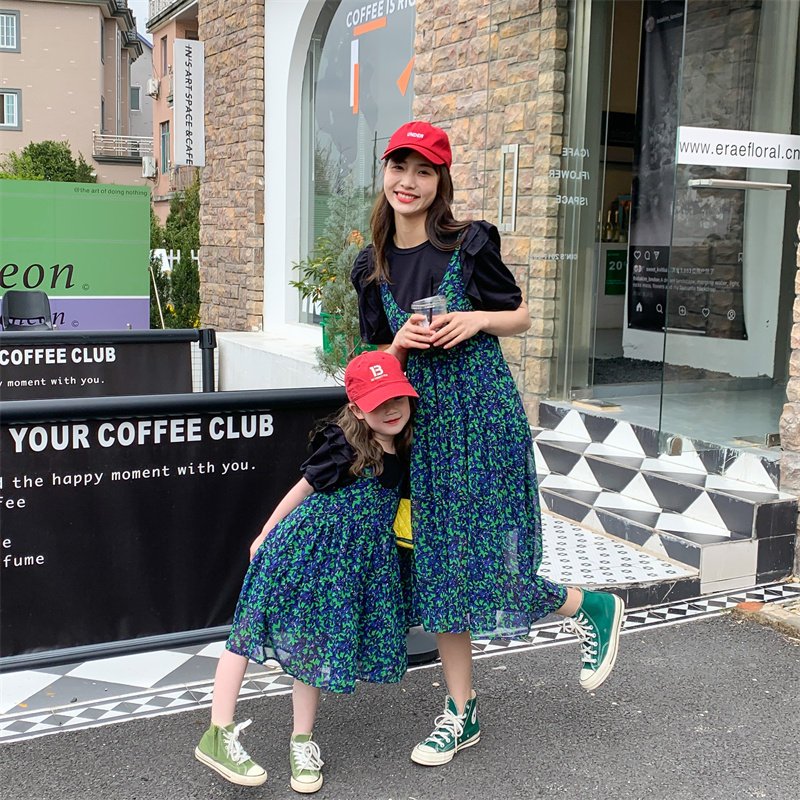 Parent-child dress girl's hanging band Skirt Snowspun Long Dress Small Clear New Wind Mother-daughter Dress Shatter Dress 2022 New Summer