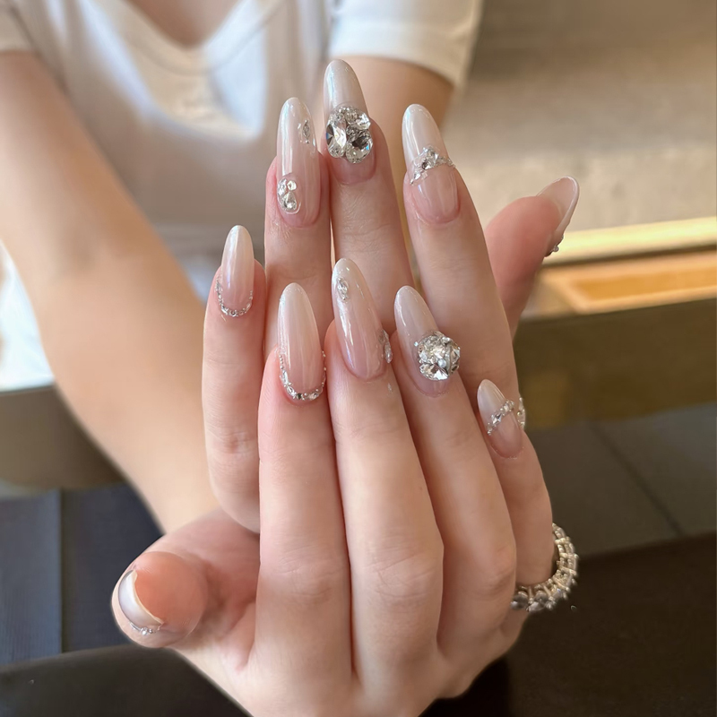 Handmade Wearable Nails, Milky White Gradient, Hailey Style with Rhinestones, Medium-Long Length, 2026 New Style, Extremely Beautiful and High-End, Bridal Style Handmade Wearable Nails, Milky White Gradient, Hailey Style with Rhinestones, Medium-Long Length, 2026 New Style, Extremely Beautiful and High-End, Bridal Style