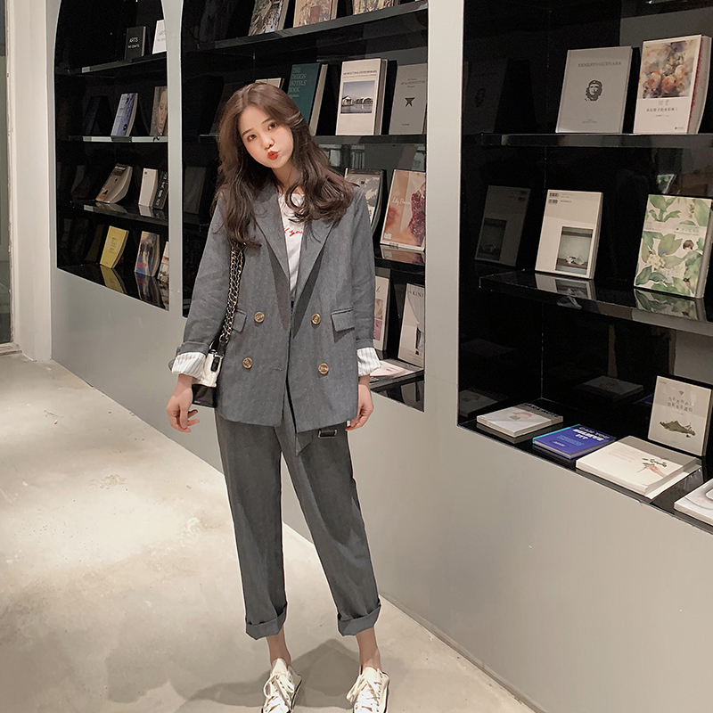 Early autumn Sister Yangpie Small suit suit woman 2022 Spring and autumn new Korean version Xiaoxiang Wind Net Red Fashion Two sets