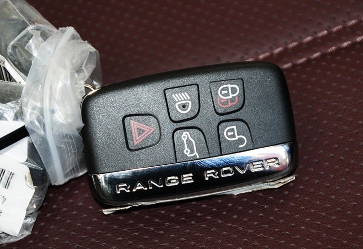 Wholesale 12 Discovery 4/New Range Rover/Sports Edition/Aurora Silicone Key Case Fashionable Key Case