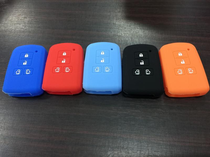 For Camry Senna NOAH VOXY Senna 80 Series Silicone Key Cover Car Remote Control Protection Shell Buckle