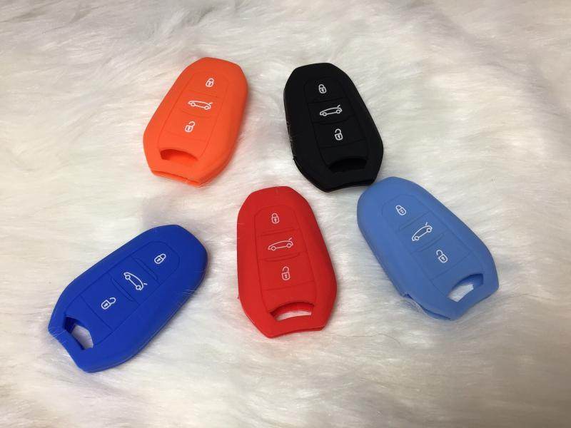 Wholesale 2 008 408 508 silicone key case car key case Smart Remote control case buckle
