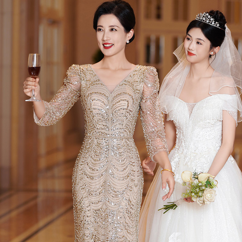 Annual Meeting Host Dress, High-End Light Luxury Niche Style, Mother-In-Law Wedding Banquet Outfit, 2026 New Model, Elegant Young Mother Outfit Annual Meeting Host Dress, High-End Light Luxury Niche Style, Mother-In-Law Wedding Banquet Outfit, 2026 New Model, Elegant Young Mother Outfit