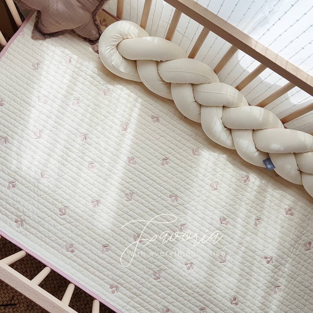 Favoria Hanins imports 100 all-cotton children bed linen cherry embroidery baby Mattress Kindergarten