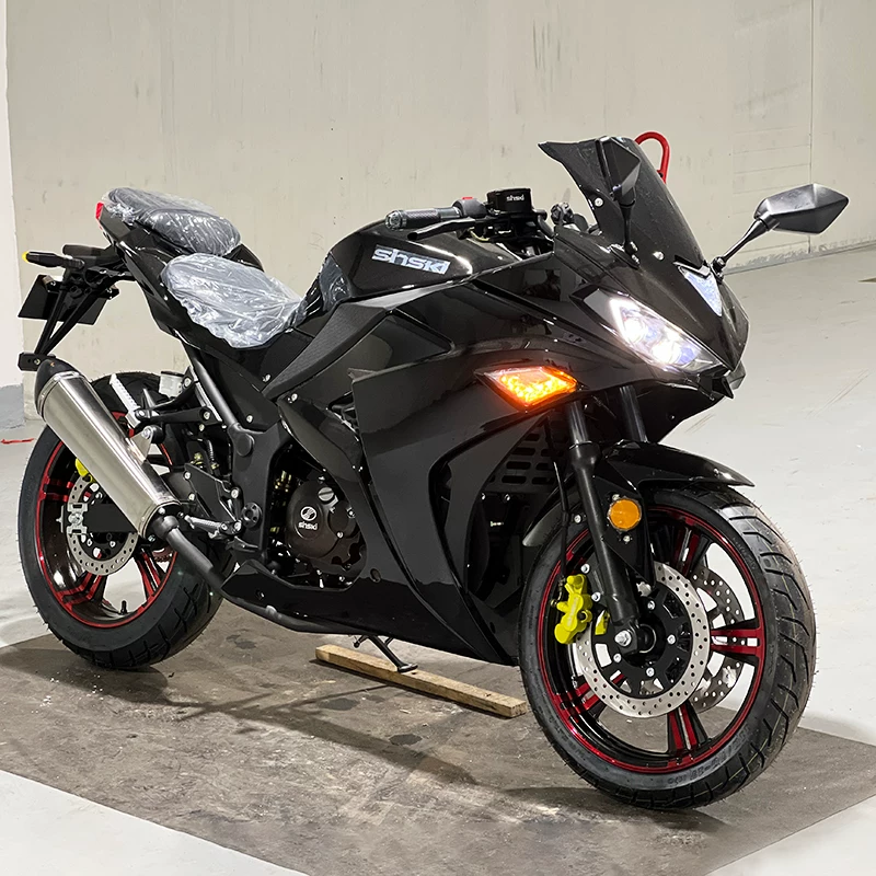 Ninja 150cc Национальная четырехдверная Электрическая распылительная мотоцикл спортивный автомобиль тяжелый локомотив дорожная гонка топливо транспортное средство можно получить лицензию