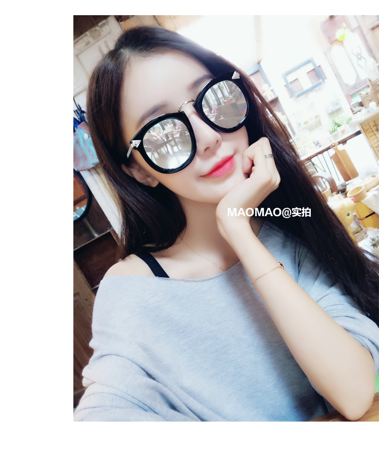 Kính râm cực lớn cá tính nữ sao mạng đỏ mô hình mũi tên hoang dã mặt kính râm kính gentle monster south side