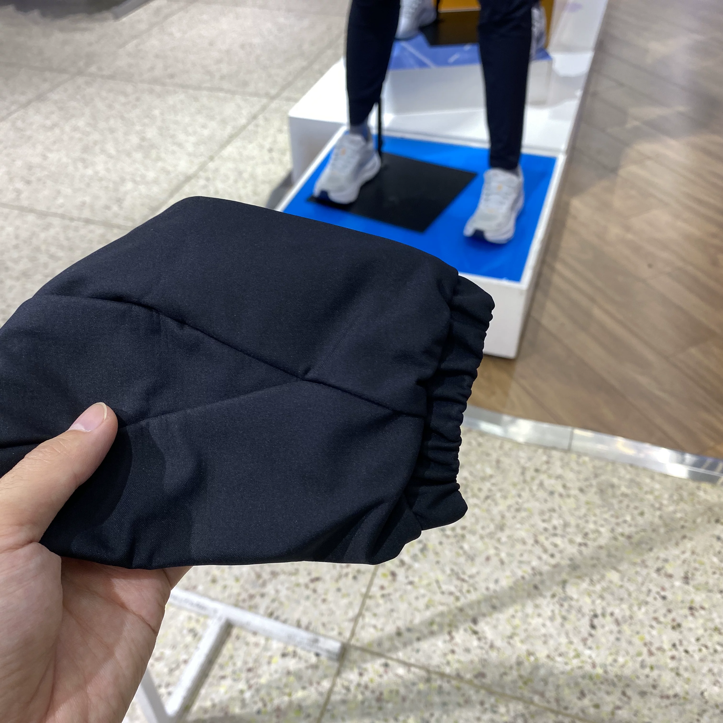 Женская спортивная одежда Adidas Вязаная куртка с капюшоном KC0054 KC0087 KS2761