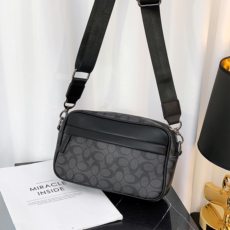 Men's shoulder bag Korean version trendy 2022 new print fashion messenger bag men's casual simple small bag