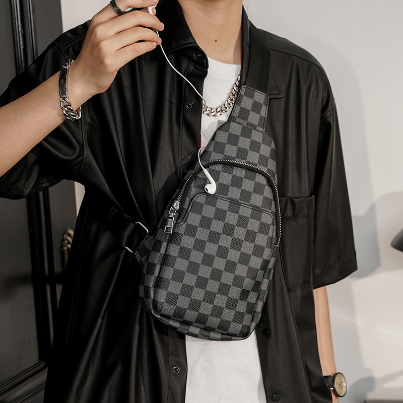 European and American Classic Plaid Chest Bag Tide Card Fashion Men's Bag New Minimalist Chest Front Bag Single Shoulder Bag Riding Diagonal Satchel Bag