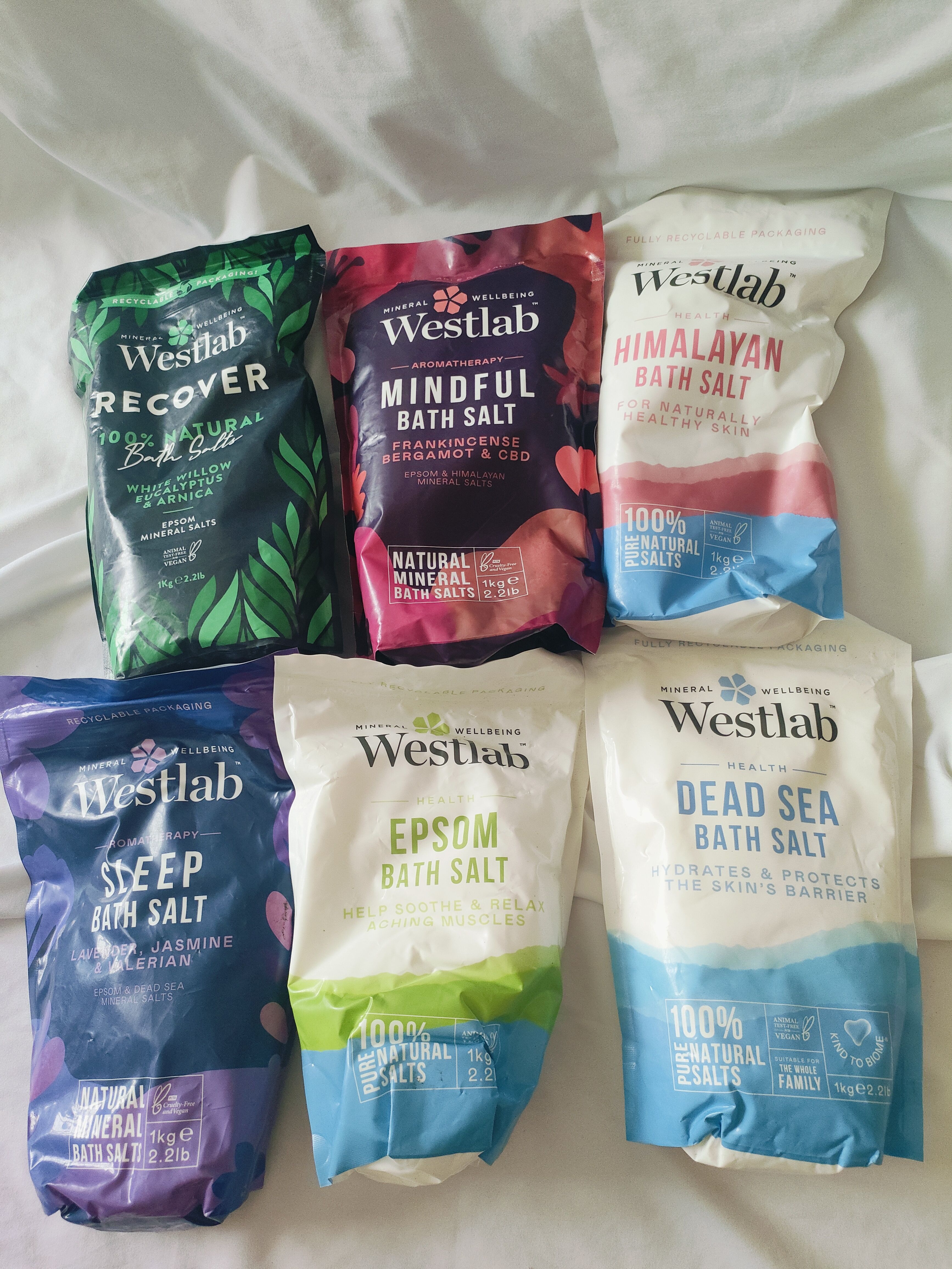 新発売 ウェストラボ 死海塩 死海塩バスソルト 乾燥肌に潤いを与える 1kg