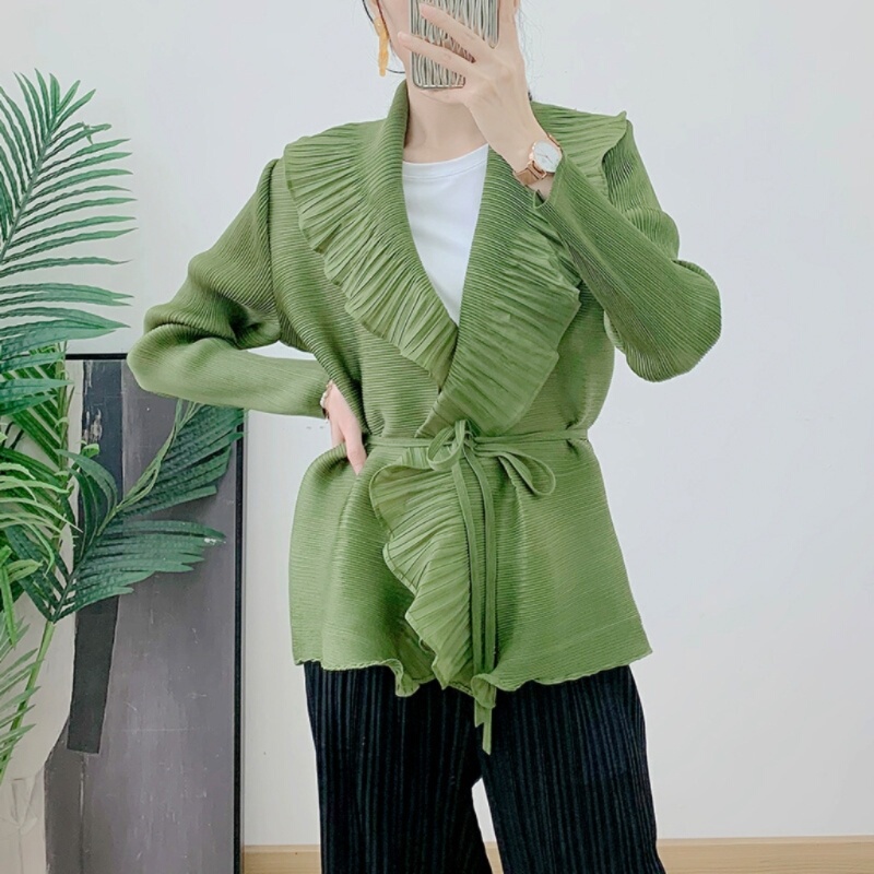 High-End, Stylish, Slim-Fitting Ruffled Lapel Lace-Up Pleated Top, 2026 Spring Chanel-Style Small Jacket