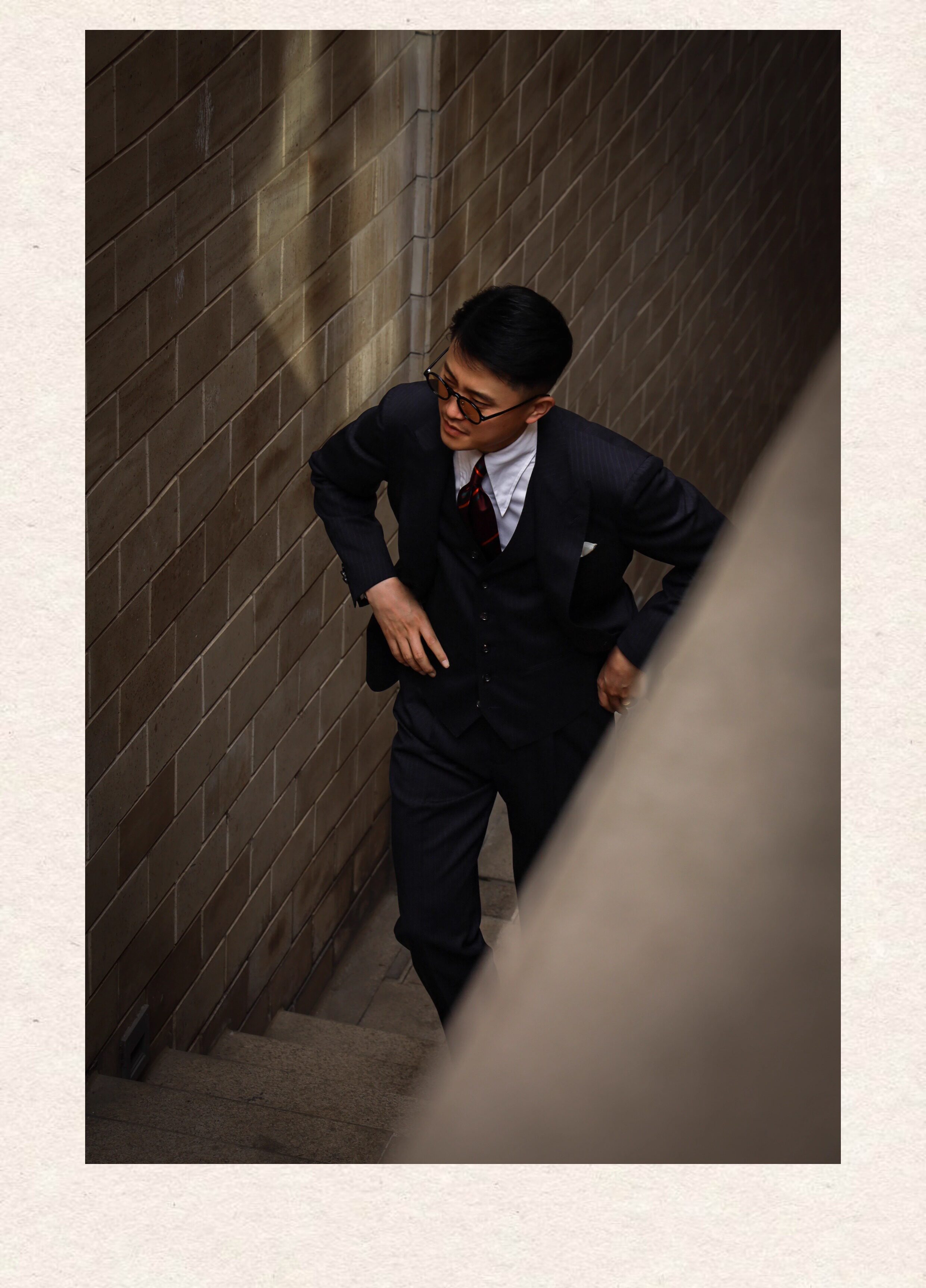 UGENTLE Мужской марка высокая Конечно ремесла midnight blue полоса Науллер спартак Демон пряжка высокая талия мужской брюки 