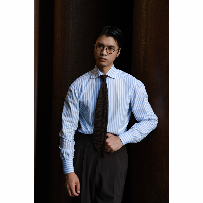 Ugentle Turkish Söktas Fabric'Capri Blue Stripe' Figure-Eight Collar Handmade Three-Step Shirt for Men