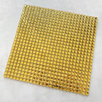 Оранжево-красный