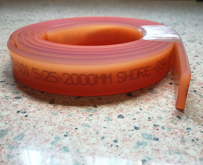 Quality scraping glue 25 * 5 * 2000 sharp opening rubber scraping mesh version printing scraper abrasion resistant solvent V-shaped small tip scraping strip