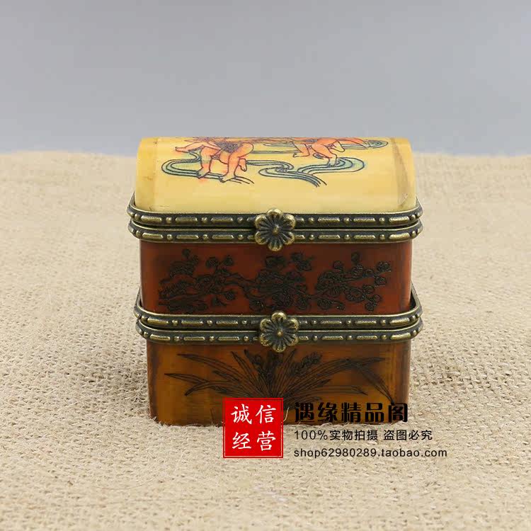 Antique and old old cow bone jewelry box double layer painted and engraved blessing fish boy figure Meilan antique