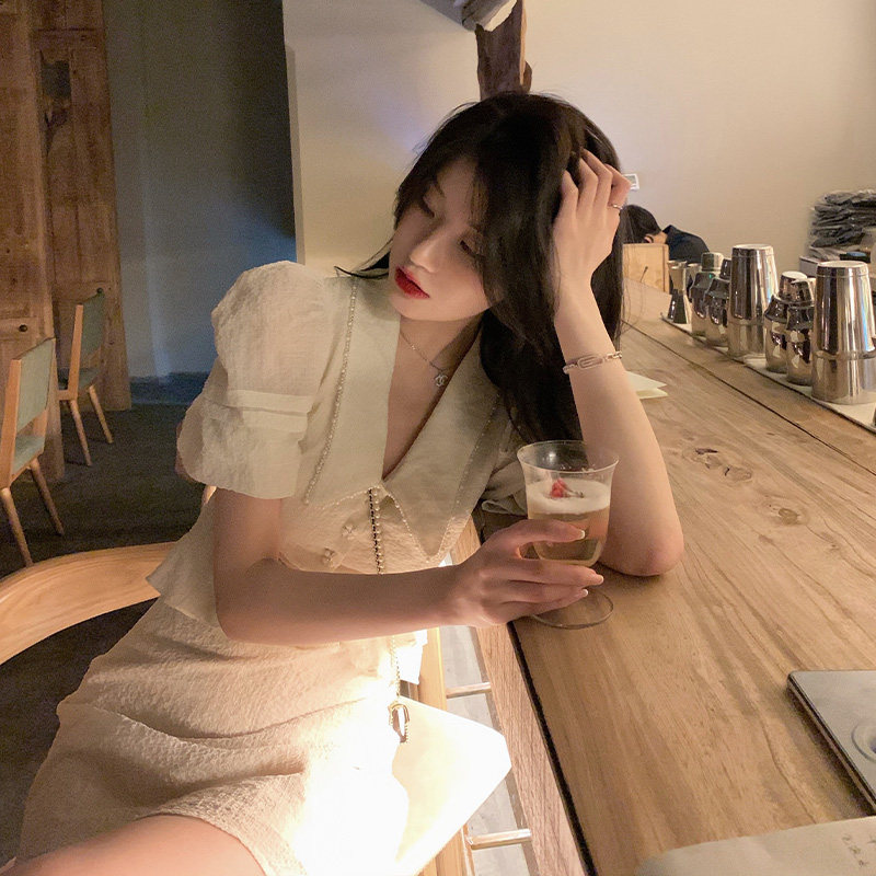 SHOW AMIU Teng Yujia 2021 summer new high waist temperament slim French retro court dress