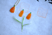 Such as your heart 18K gold diamond ice yang green ice red emerald ruyi Yuan gas color small boutique lock bone pendant