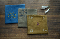 Warm-clutched full handmade Dyed Thorn embroidered fabric Kettle Cushion Cup Mat