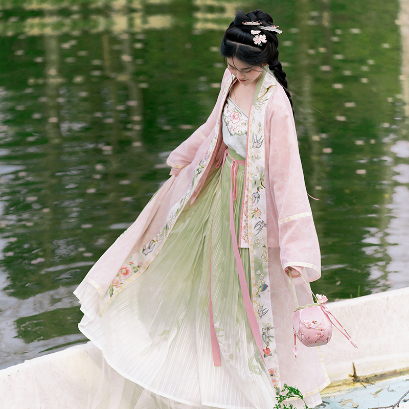 Tongwuan Light Crimson Airplane Sleeves, Mountain Spring Color Embroidery Long Robe, Green Tiered Skirt, Tencel Summer Camisole Hanfu for Women Tongwuan Light Crimson Airplane Sleeves, Mountain Spring Color Embroidery Long Robe, Green Tiered Skirt, Tencel Summer Camisole Hanfu for Women