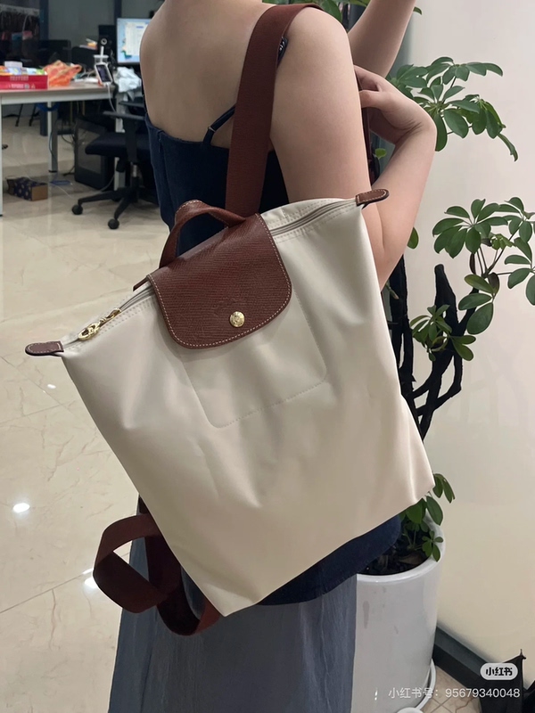 Korean Imported In-Stock Longchamp Genuine Backpacks in White, Graphite Gray, Navy Blue, and Black