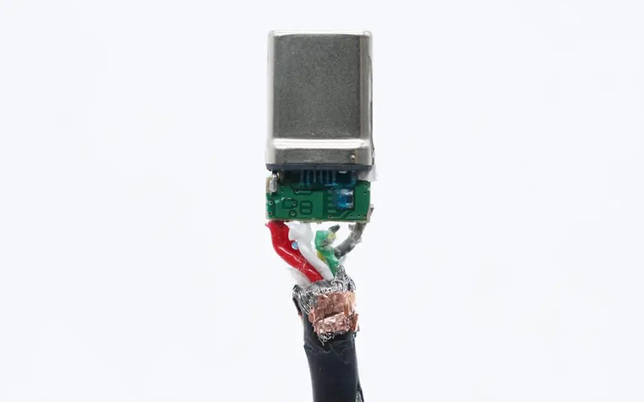 深度拆解 小米100W USB-C快充数据线PD3.0 480M 双type c 充电线 E-Marker 晶片 通用酷态科 10/15/20号充电宝 Mi USB C TO USB C CABLE 3.3FT-3Cgeek,只卖正品 收售工厂呆滞库存尾单 深度拆解 小米100W USB-C快充数据线PD3.0 480M 双type c 充电线 E-Marker 晶片 通用酷态科 10/15/20号充电宝 Mi USB C TO USB C CABLE 3.3FT