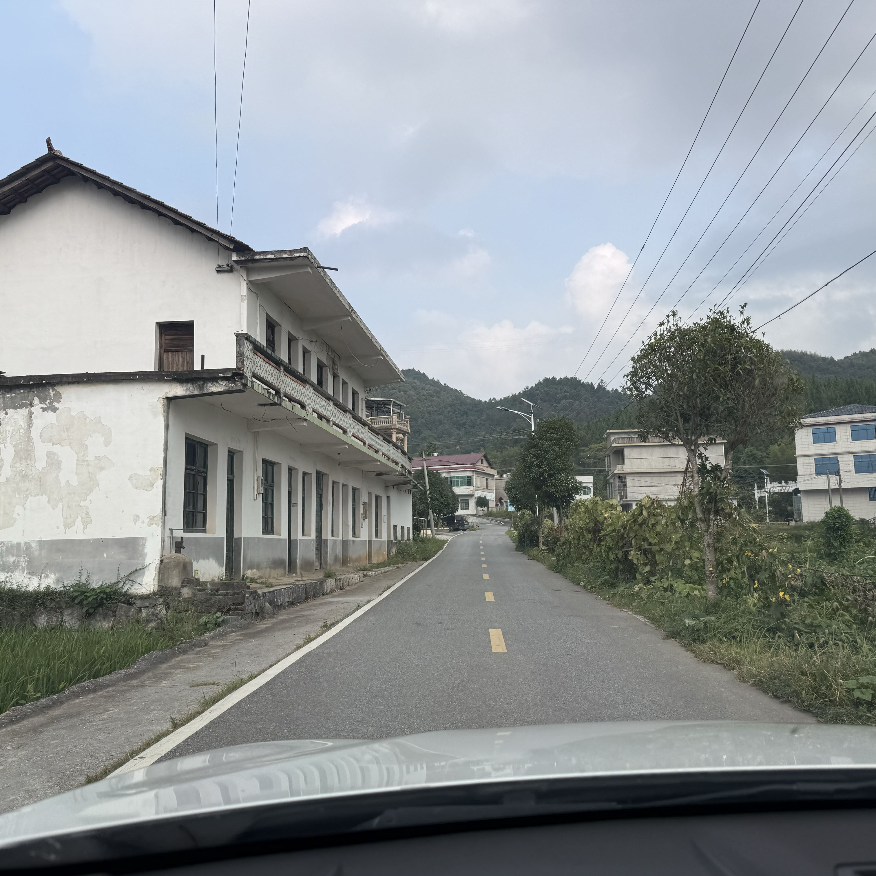 追更: 带着父母去旅行,天门山没有登顶。-3Cgeek,只卖正品 收售工厂呆滞库存尾单 追更: 带着父母去旅行,天门山没有登顶。