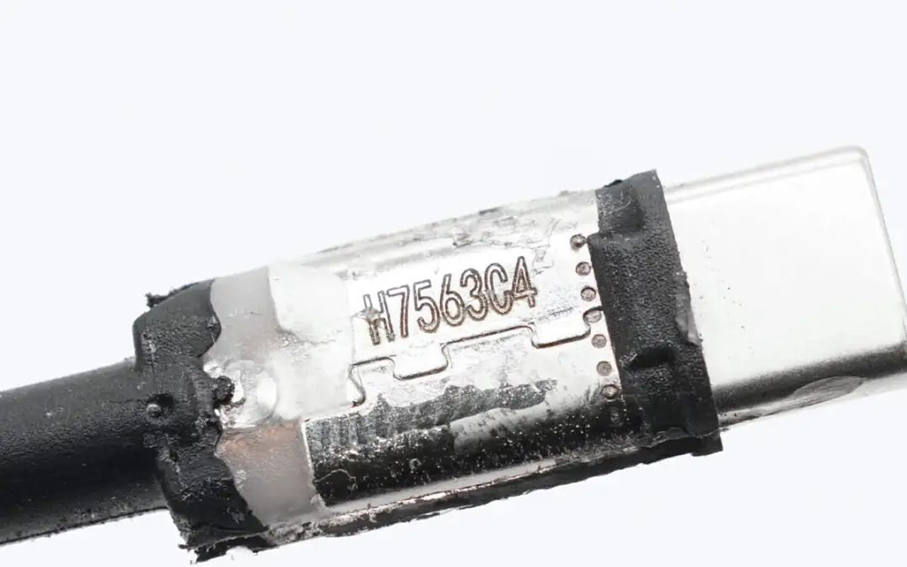 深度拆解 小米100W USB-C快充数据线PD3.0 480M 双type c 充电线 E-Marker 晶片 通用酷态科 10/15/20号充电宝 Mi USB C TO USB C CABLE 3.3FT-3Cgeek,只卖正品 收售工厂呆滞库存尾单 深度拆解 小米100W USB-C快充数据线PD3.0 480M 双type c 充电线 E-Marker 晶片 通用酷态科 10/15/20号充电宝 Mi USB C TO USB C CABLE 3.3FT